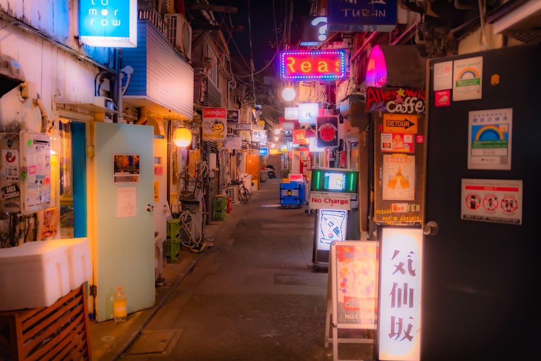 冯巩一句“我想死你们了”,这个年货节总算有了“年味”